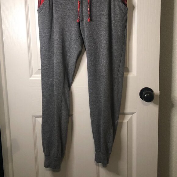 Messy Buns Lazy Days gray joggers with plaid drawstring and pockets size L - Picture 2 of 5